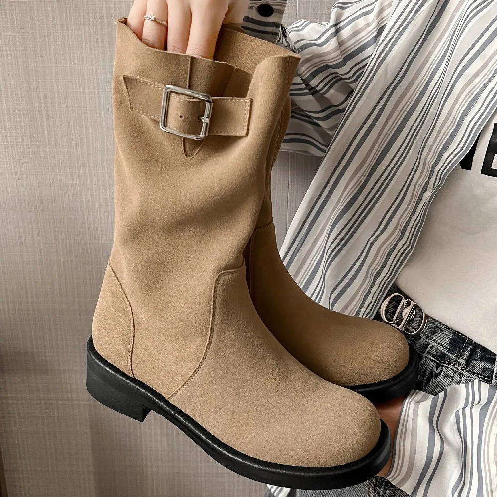 Women's natural suede leather metal buckle decoration slip-on flats autumn Medium heel casual female high quality mid-calf boots
Women's natural suede leather metal buckle decoration slip-on flats autumn Medium heel casual female high quality mid-calf boots