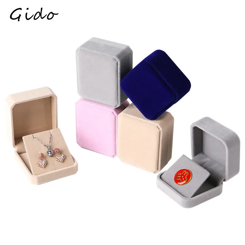 Flannel Jewelry Box Earring Box Necklace Pendant Box Stud Box Medal Commemorative Badge Bow Buckle Box Wholesale
Flannel Jewelry Box Earring Box Necklace Pendant Box Stud Box Medal Commemorative Badge Bow Buckle Box Wholesale