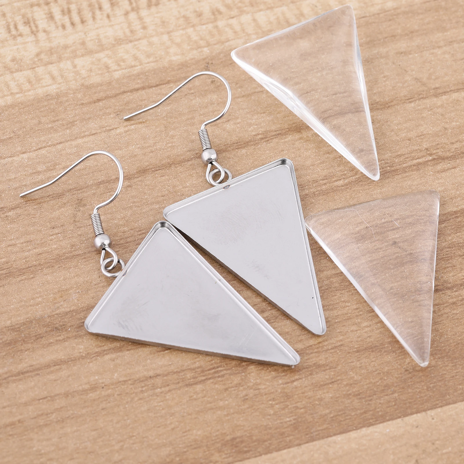 6pcs Stainless Steel Triangle Cabochon Earring Bezel Setting Blanks With Clear Glass 23x33mm Diy Ear Hooks Findings
6pcs Stainless Steel Triangle Cabochon Earring Bezel Setting Blanks With Clear Glass 23x33mm Diy Ear Hooks Findings