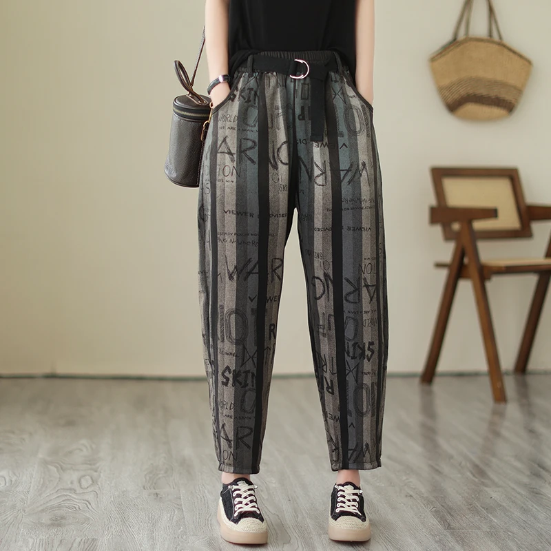 8016 Spring Summer Fashion Women Letter Graffiti Vintage Denim Pants Elastic Waist Casual Loose Jeans Ankle Length Harem Trouser
8016 Spring Summer Fashion Women Letter Graffiti Vintage Denim Pants Elastic Waist Casual Loose Jeans Ankle Length Harem Trouser