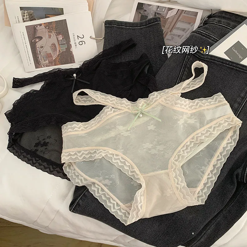 European Panty Women's Underwear Sexy Lace Panties Mid Waist Seamless Girl Comfort Briefs Fashion Hollow Out Underpants Lingerie
European Panty Women's Underwear Sexy Lace Panties Mid Waist Seamless Girl Comfort Briefs Fashion Hollow Out Underpants Lingerie