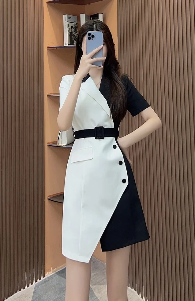 New Women's Clothing For Spring And Summer 2023Color Contrast Patchwork Suit Collar Belt Dress 0413
New Women's Clothing For Spring And Summer 2023Color Contrast Patchwork Suit Collar Belt Dress 0413