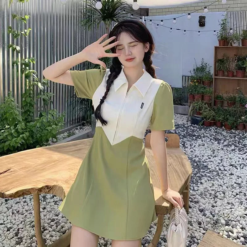 Dress Women's 2022 New Summer French Polo Collar Short-sleeved Stitching Slit Elegant A-line Loose Casual Mid-length Dress
Dress Women's 2022 New Summer French Polo Collar Short-sleeved Stitching Slit Elegant A-line Loose Casual Mid-length Dress