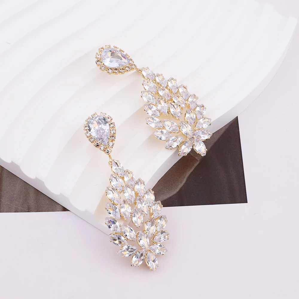 Classic Crystal Earrings Ladies Exaggerated Earring Tassels Rhinestone Long Earrings Bride Wedding Earrings Trendy Jewelry
Classic Crystal Earrings Ladies Exaggerated Earring Tassels Rhinestone Long Earrings Bride Wedding Earrings Trendy Jewelry