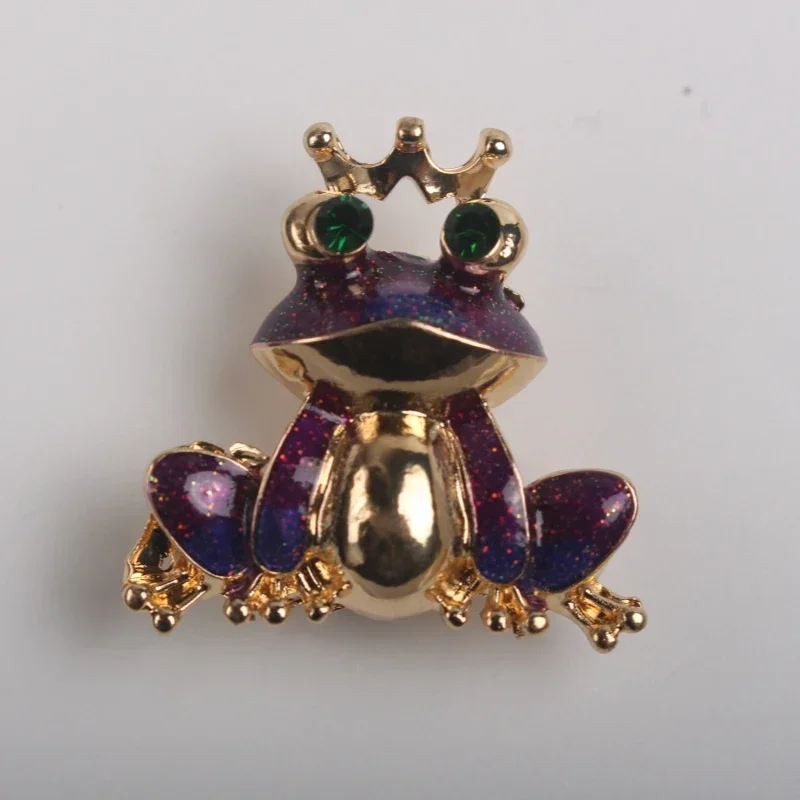 European And American Fashion Crowns Cute Frog Brooches Creative Oil Dripping Animal Badges Men/Women's Clothing Accessories
European And American Fashion Crowns Cute Frog Brooches Creative Oil Dripping Animal Badges Men/Women's Clothing Accessories