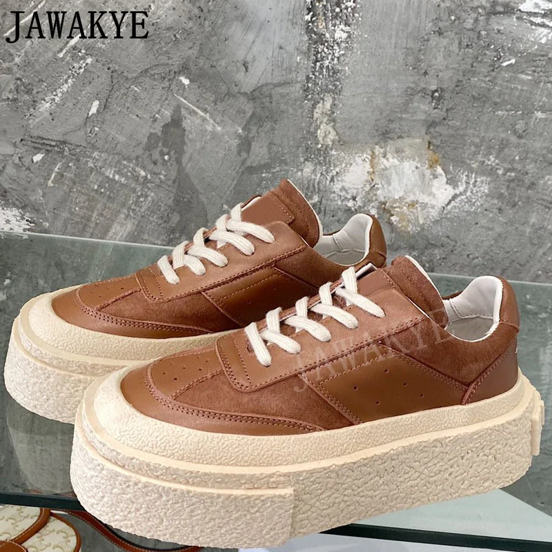 Designer Brand Casual Platform Women Shoes Thick Sole Lace Up Round Toe Leather Brogue Shoes Unisex Loafers Lover Shoes For Men
Designer Brand Casual Platform Women Shoes Thick Sole Lace Up Round Toe Leather Brogue Shoes Unisex Loafers Lover Shoes For Men