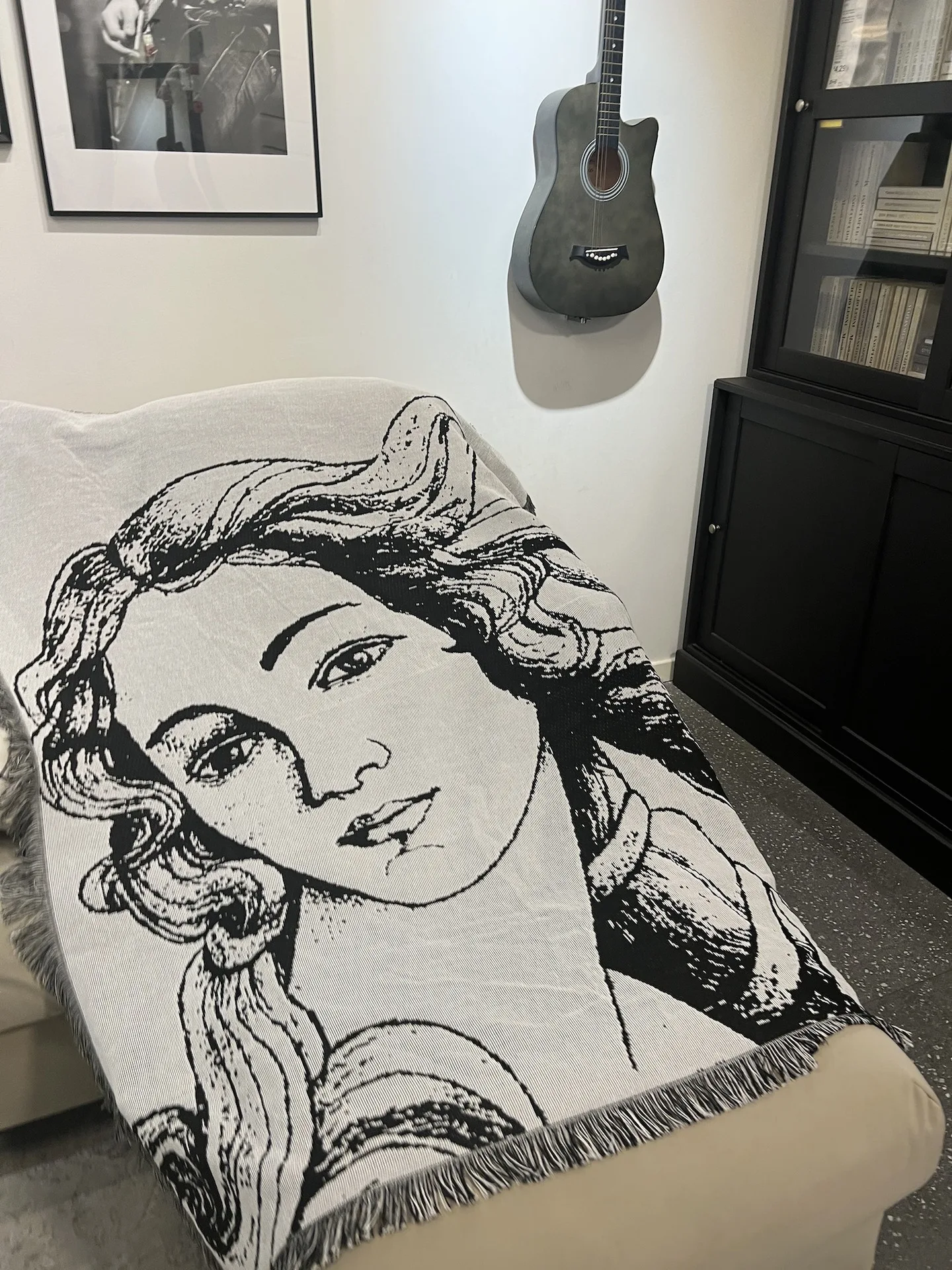 Retro Ancient Greek Women Painting Thread Blanket Throw Tapestry Sofa Cover Picnic Camping Blanket Nap Leisure Bedspread
Retro Ancient Greek Women Painting Thread Blanket Throw Tapestry Sofa Cover Picnic Camping Blanket Nap Leisure Bedspread