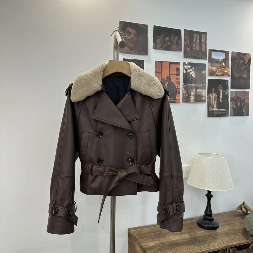 Women's ClothingNew high-luxury style jacket, imported sheepskin➕fur integrated, warm and lightweight
Women's ClothingNew high-luxury style jacket, imported sheepskin➕fur integrated, warm and lightweight