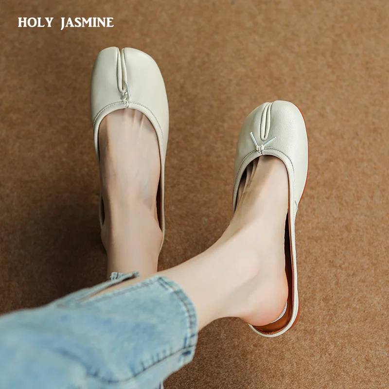 

Women Split Toe Slippers Genuine Leather Cow Leather Flats Woman Soft Female Leisure Ninja Outwear Lady Shoes Euro Size 34-40