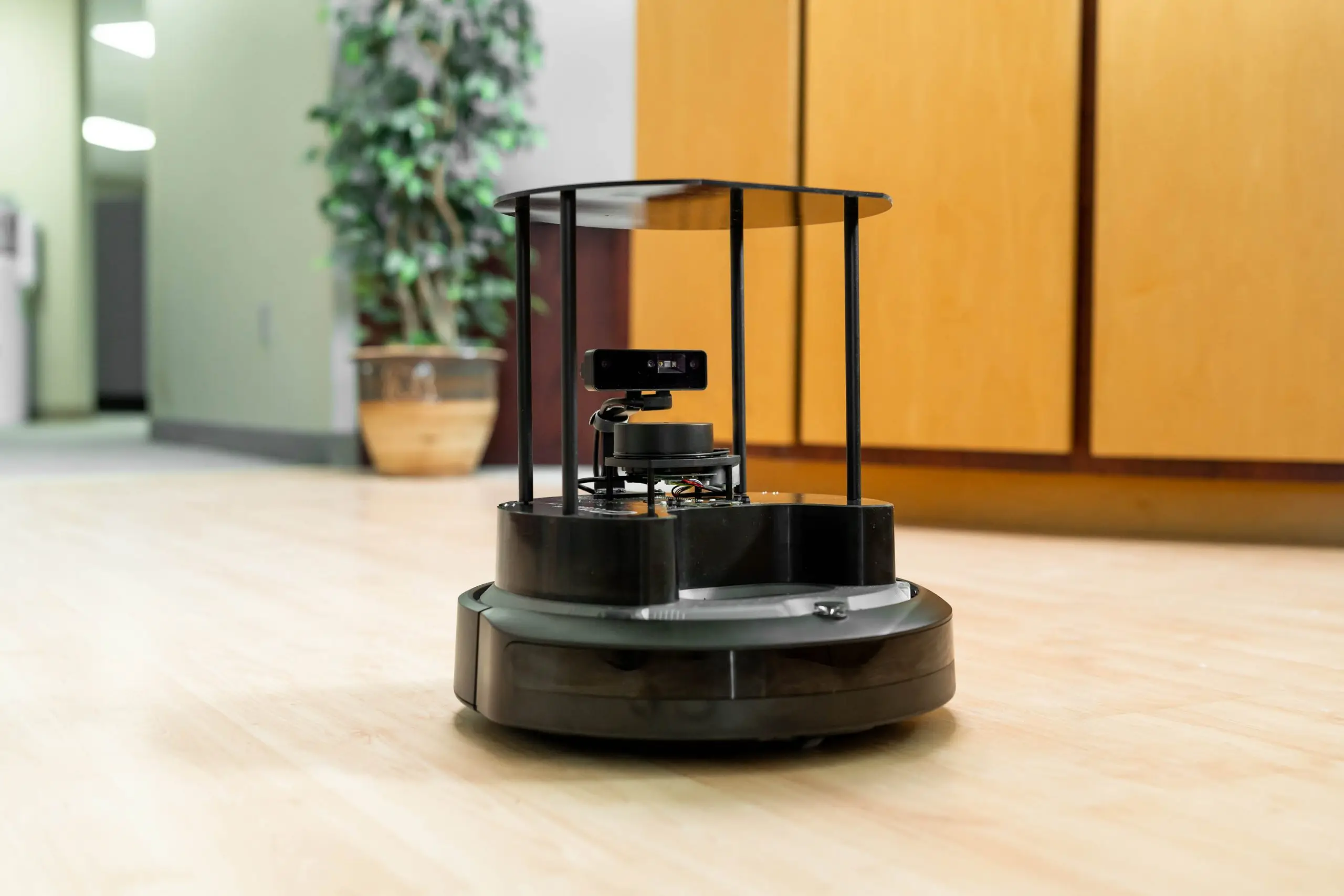 TurtleBot 4 is available in two models: TurtleBot 4 Standard and TurtleBot 4 Lite
TurtleBot 4 is available in two models: TurtleBot 4 Standard and TurtleBot 4 Lite