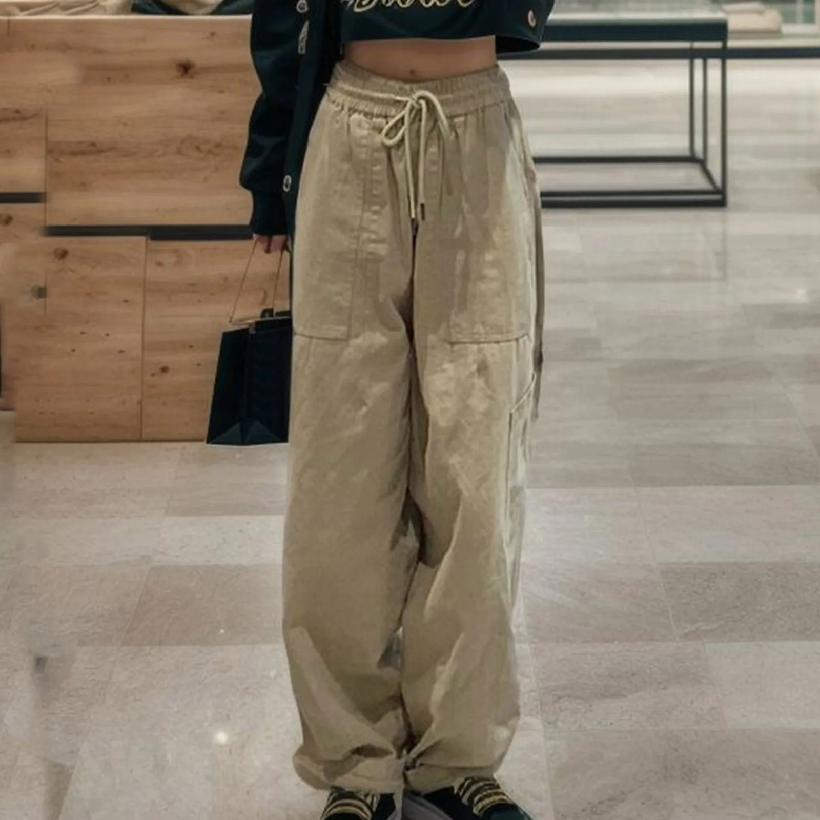Oversized Womens Cargo Pants Y2k Wide Leg Loose Straight Trousers Pants Outfit Solid Drawstrings Baggy Hip Hop Straight Trousers
Oversized Womens Cargo Pants Y2k Wide Leg Loose Straight Trousers Pants Outfit Solid Drawstrings Baggy Hip Hop Straight Trousers