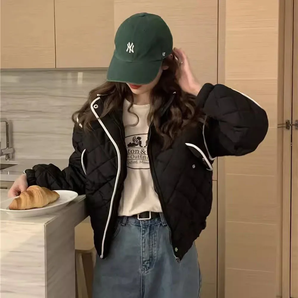 2023 New Lightweight Down Coat Women's Thicken Zipper Stand-up Neck Cotton Jacket Short Bread Coats Winter Warm Padded Outerwear
2023 New Lightweight Down Coat Women's Thicken Zipper Stand-up Neck Cotton Jacket Short Bread Coats Winter Warm Padded Outerwear