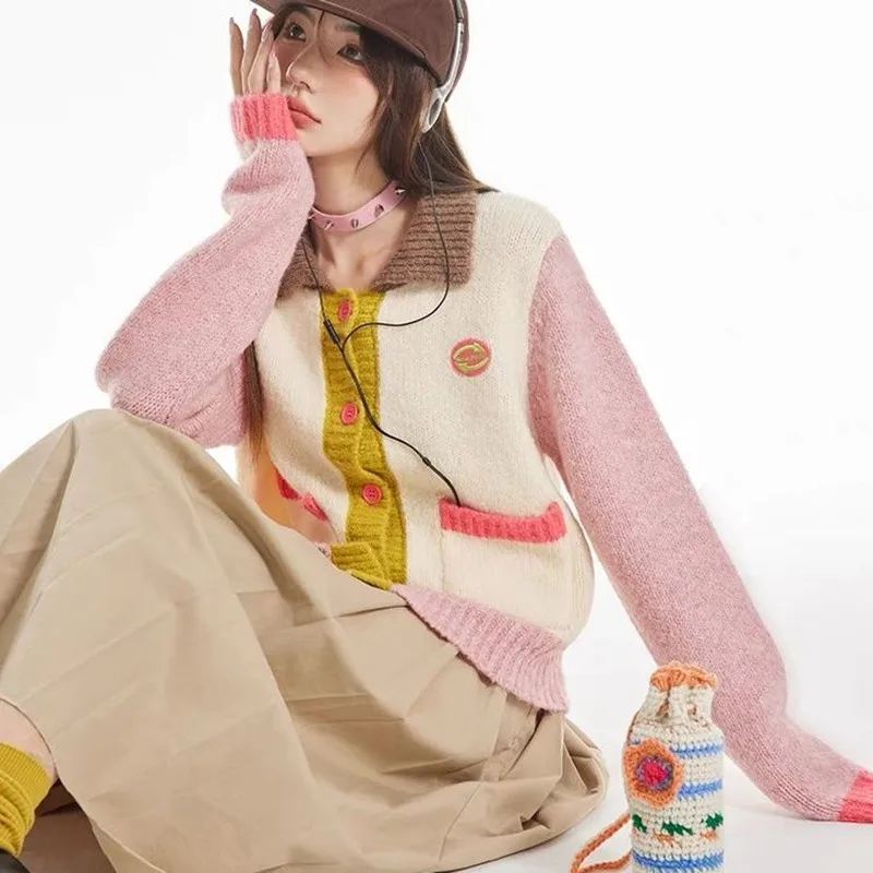 STSVZORR Korean sweet age reducing color contrast POLO neck sweater coat women's autumn 2022 new loose skinny knitting top
STSVZORR Korean sweet age reducing color contrast POLO neck sweater coat women's autumn 2022 new loose skinny knitting top