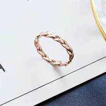 2020 Fashion Creative Closed Chain Ring Women Gold Silver Color Simple Retro Winding Twist Rings Female Wedding Jewelry Gifts
2020 Fashion Creative Closed Chain Ring Women Gold Silver Color Simple Retro Winding Twist Rings Female Wedding Jewelry Gifts