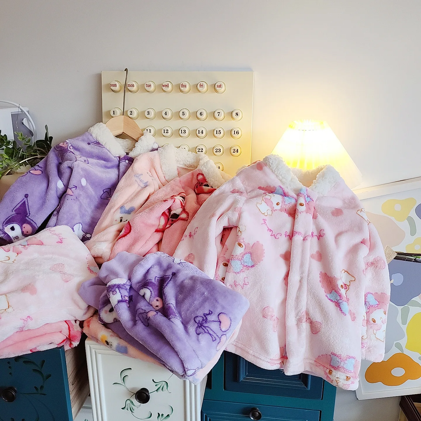 

Kawaii Sanrios Kuromi My Melody Cute Children Coral Velvet Pajama Set Winter Long-Sleeved Warm Homewear Nightgown Children Gift