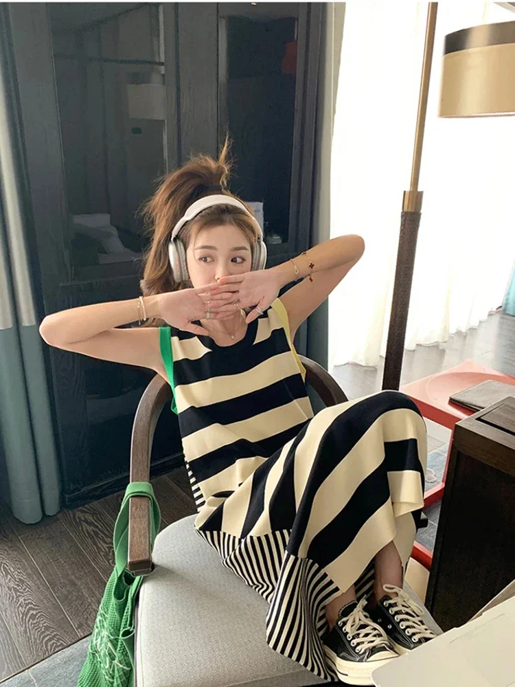 Summer New French Stripe Women's Dress Casual Loose Fashion Sleeveless Dress Woman Sweet Ladies Street Chic Dress Female
Summer New French Stripe Women's Dress Casual Loose Fashion Sleeveless Dress Woman Sweet Ladies Street Chic Dress Female