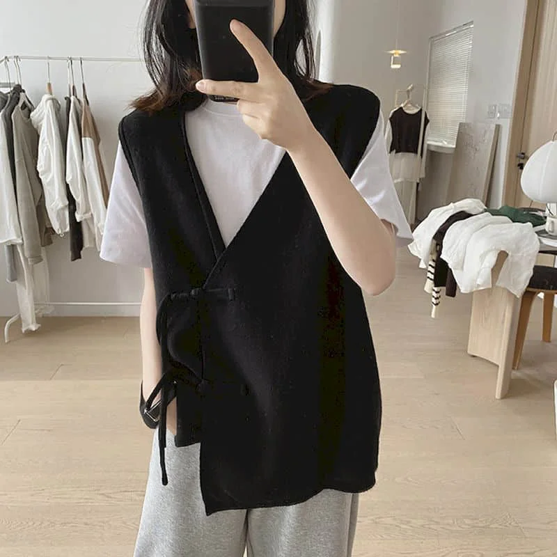 

Vintage Oversized Sweater Vests Women Solid V-neck Korean Style Knitted Sleeveless Cardigans Casual Weaving Knot Cropped Tops