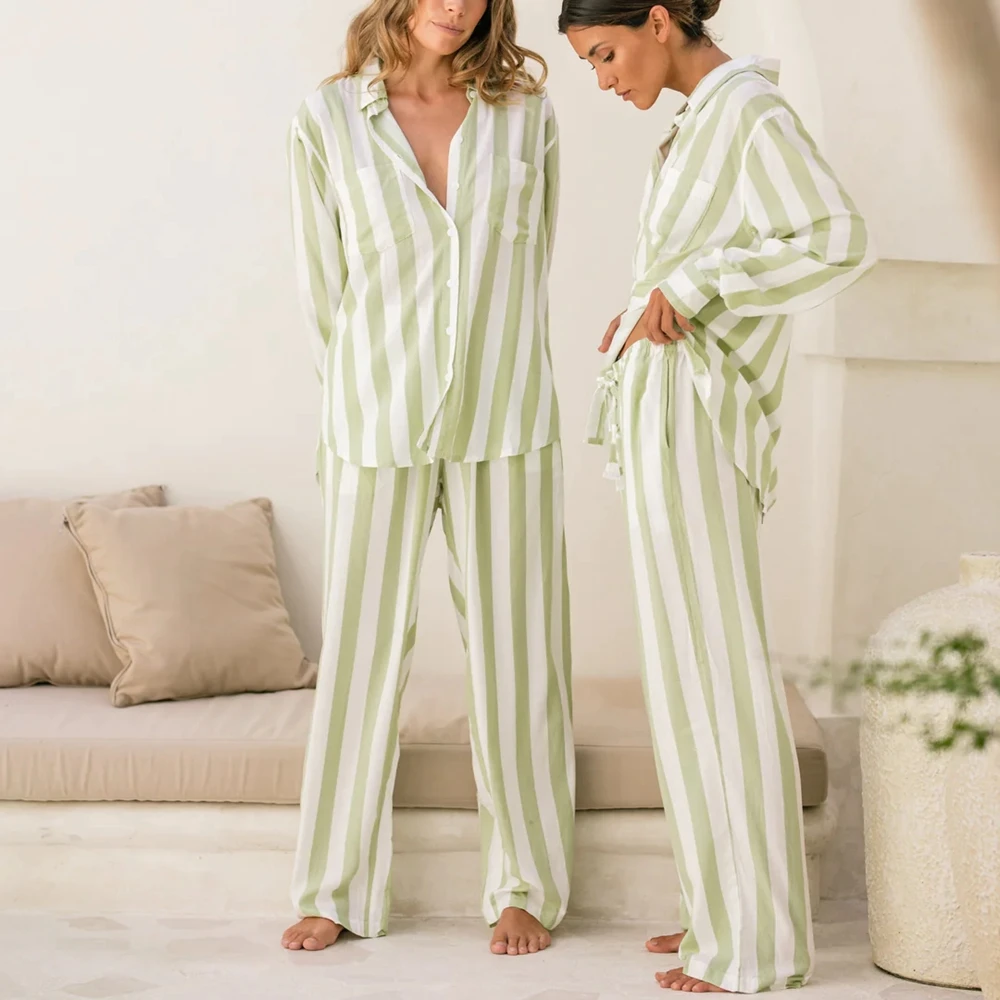 Женский пижамный комплект Combhasaki из 2 предметов, рубашка с длинным рукавом и полосатым принтом на пуговицах + прямые штаны на шнуровке, домашняя одежда
Женский пижамный комплект Combhasaki из 2 предметов, рубашка с длинным рукавом и полосатым принтом на пуговицах + прямые штаны на шнуровке, домашняя одежда