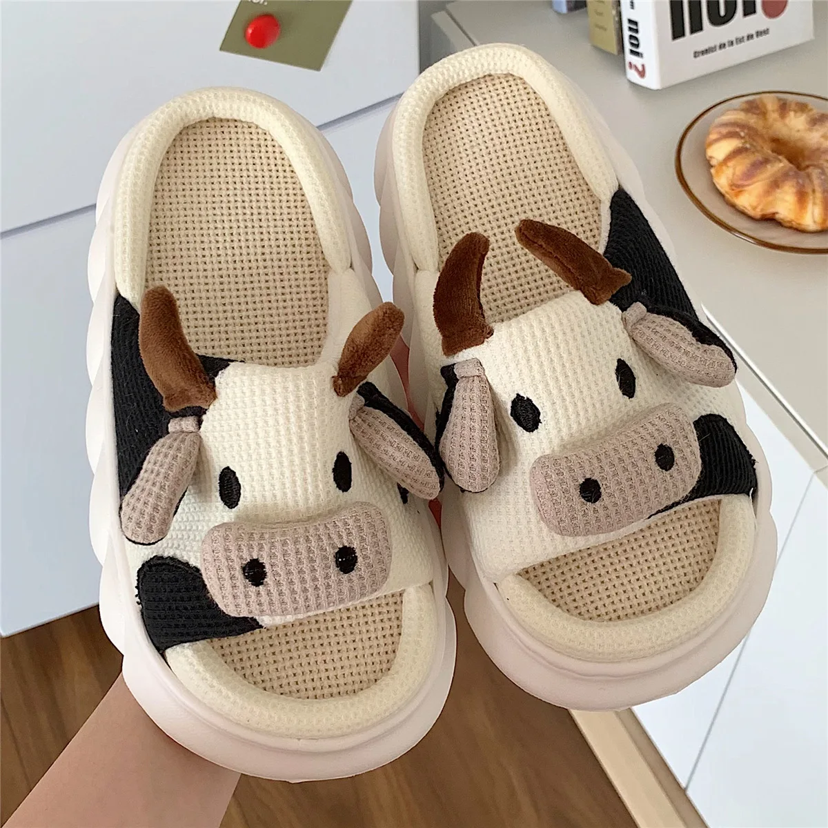 

Cute Cartoon Soft Cloud Platform Indoor Shoes Women Cow Slippers Summer Home Slides Thick Sole Sandals Male House Slipper