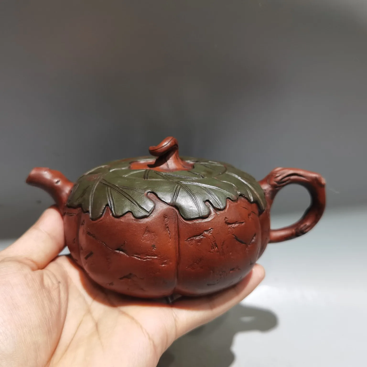 

Чайник из китайской исинской глины, Фиолетовый Глиняный Чайник 7 дюймов, чайник с текстурой листьев тыквы, украшение для богатства