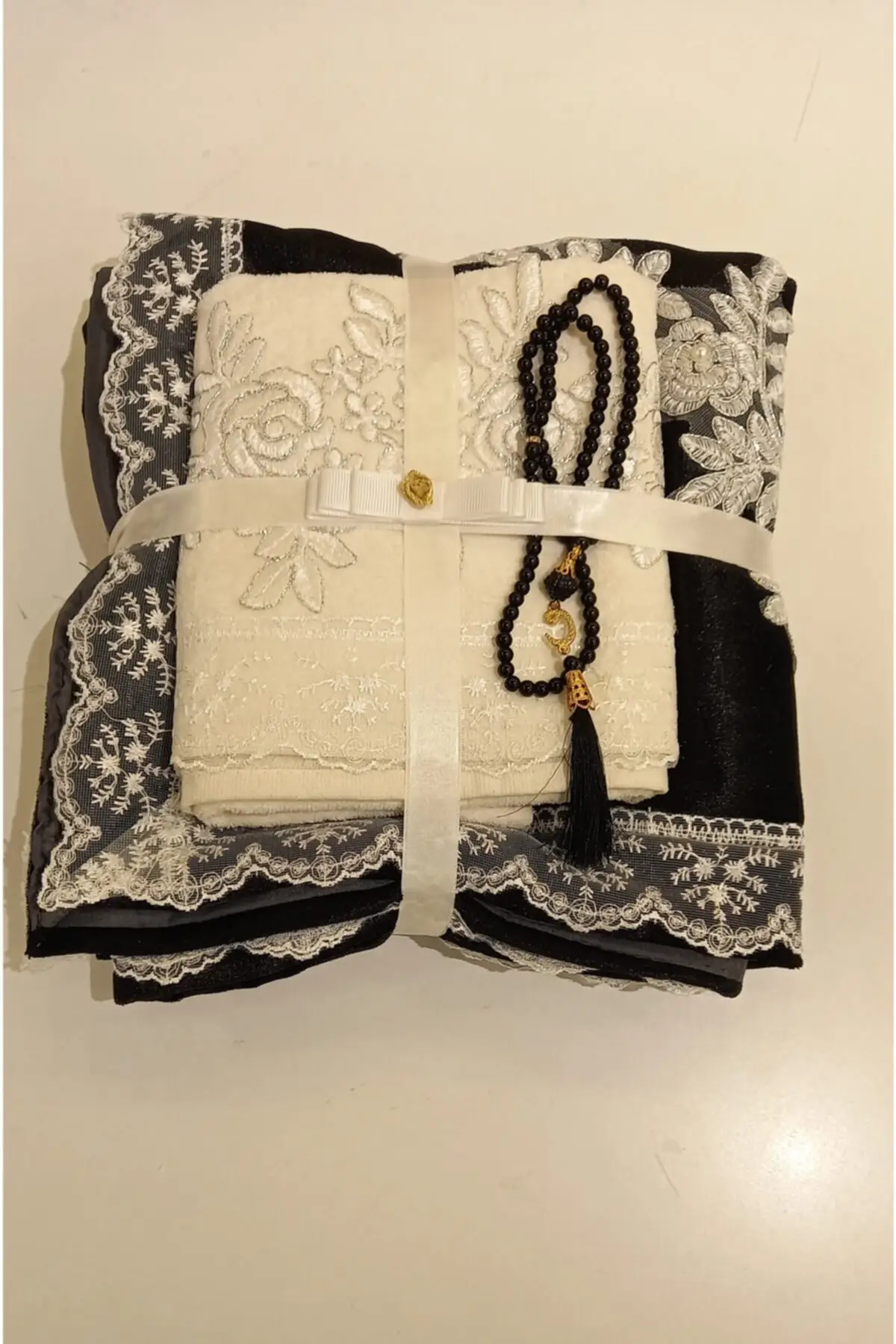 3 Piece Siayah Gift Deer Seccade Bohça Set Black 70x120 Figured No Fringe Carpet & Rug Mat Home Furniture
3 Piece Siayah Gift Deer Seccade Bohça Set Black 70x120 Figured No Fringe Carpet & Rug Mat Home Furniture