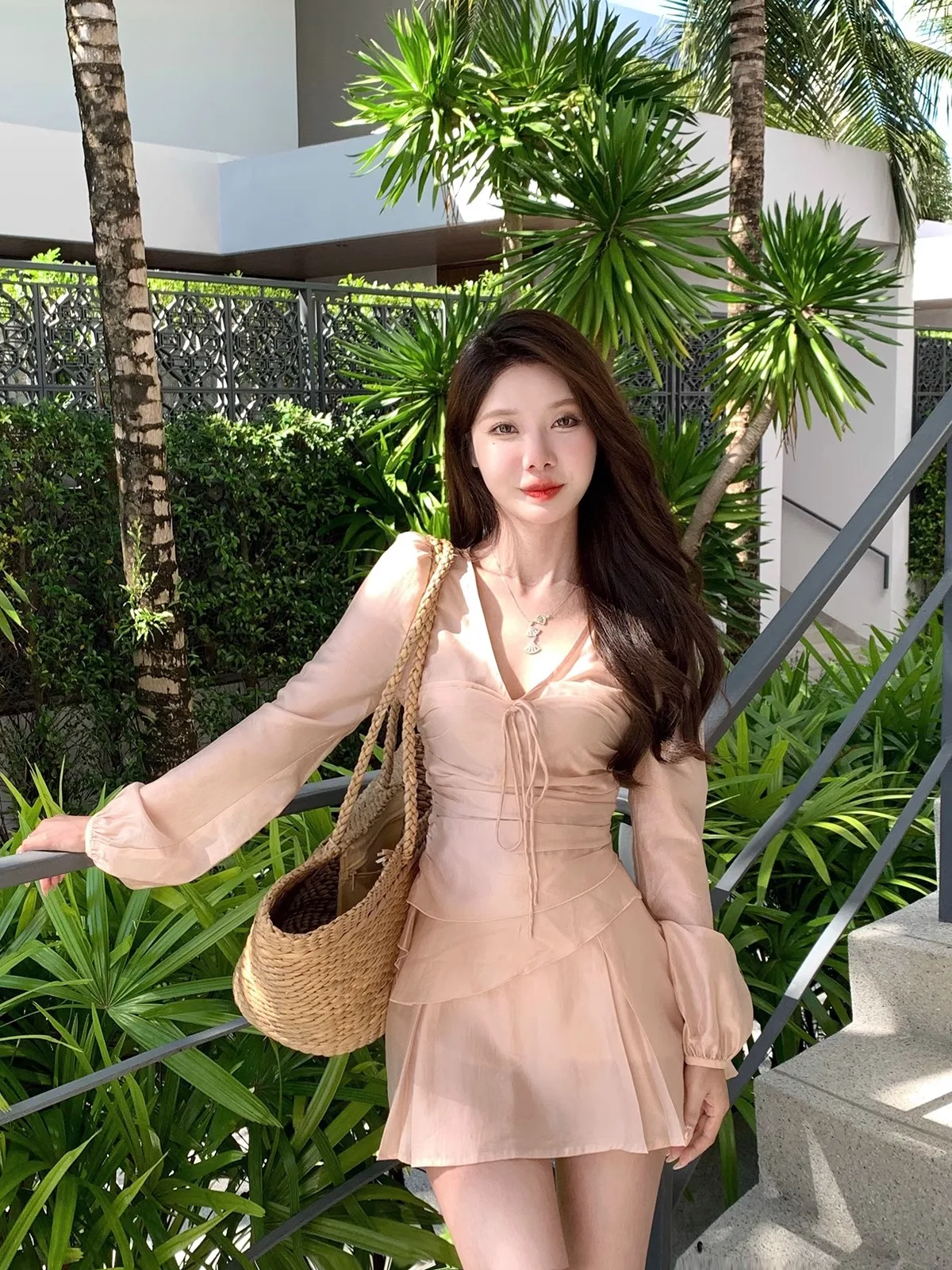 2024 New French V Neck Solid Color Summer Chiffon Long Sleeve Blouse + Skirt Two-Piece Set Sleeve Elegant Female Office Dresses
2024 New French V Neck Solid Color Summer Chiffon Long Sleeve Blouse + Skirt Two-Piece Set Sleeve Elegant Female Office Dresses