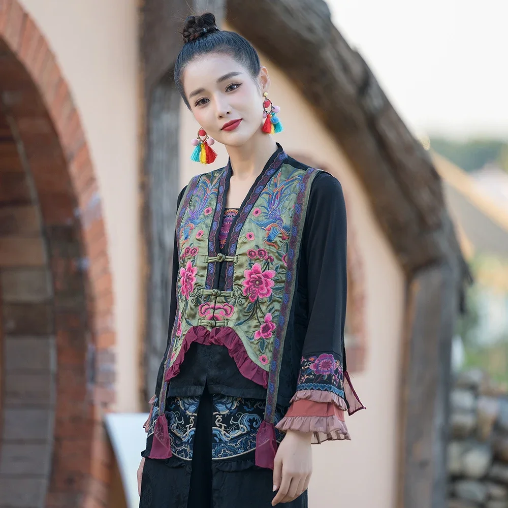 Embroidery Tang Suit Sleeveless Jacket Women Ethnic Vintage Waistcoat Chinese Style Vest Female Traditional China Clothing New 
Embroidery Tang Suit Sleeveless Jacket Women Ethnic Vintage Waistcoat Chinese Style Vest Female Traditional China Clothing New