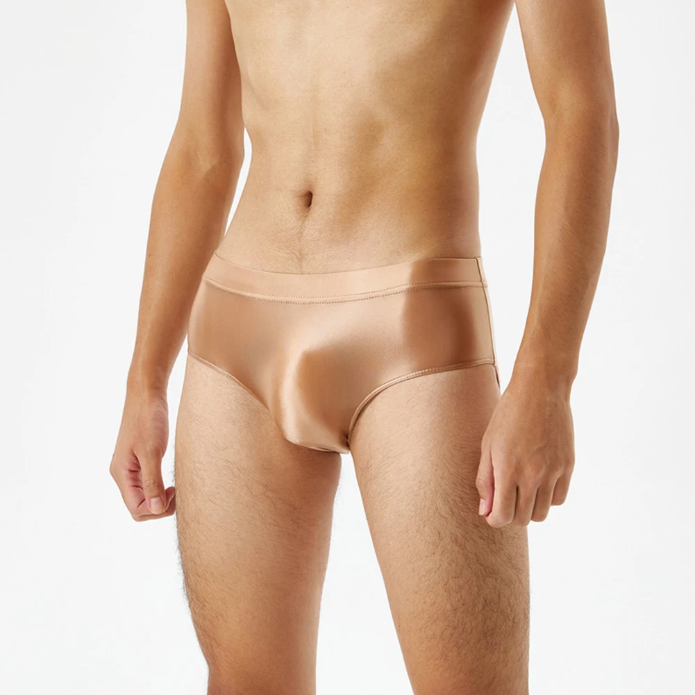 Sexy Men Oil Shiny Panties Low Rise Soft Bulge Pouch Briefs Underwear High Elasticity Seamless Breathable Thin Underpants
Sexy Men Oil Shiny Panties Low Rise Soft Bulge Pouch Briefs Underwear High Elasticity Seamless Breathable Thin Underpants
