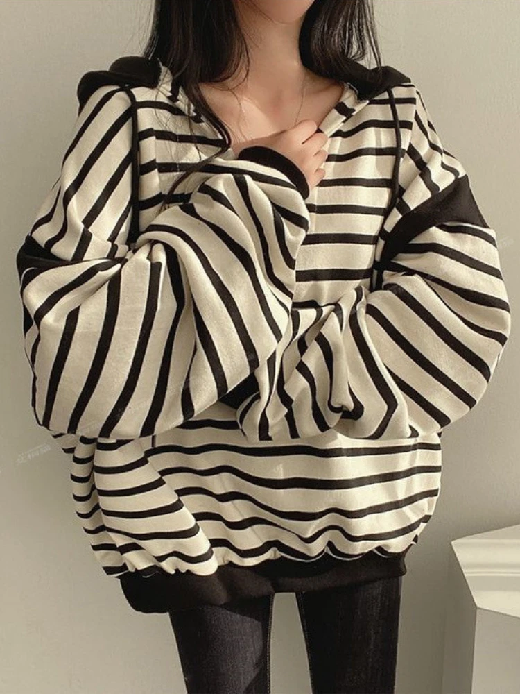 Women's Jumper 2023 Autumn Winter New Hooded Long Sleeve Tops Loose Casual Striped Pullover Street Fashion Warm Women's Sweater
Women's Jumper 2023 Autumn Winter New Hooded Long Sleeve Tops Loose Casual Striped Pullover Street Fashion Warm Women's Sweater