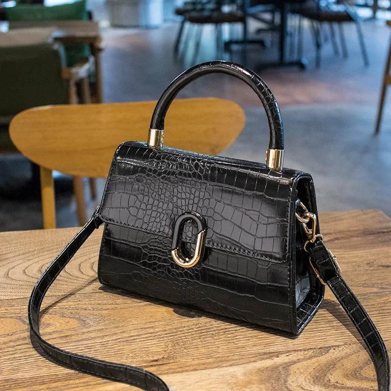 Vintage PU Leather Crossbody Bags for Women Designer Female Small Flap Shoulder Underarm Bag Armpit Handbags and Purses
Vintage PU Leather Crossbody Bags for Women Designer Female Small Flap Shoulder Underarm Bag Armpit Handbags and Purses