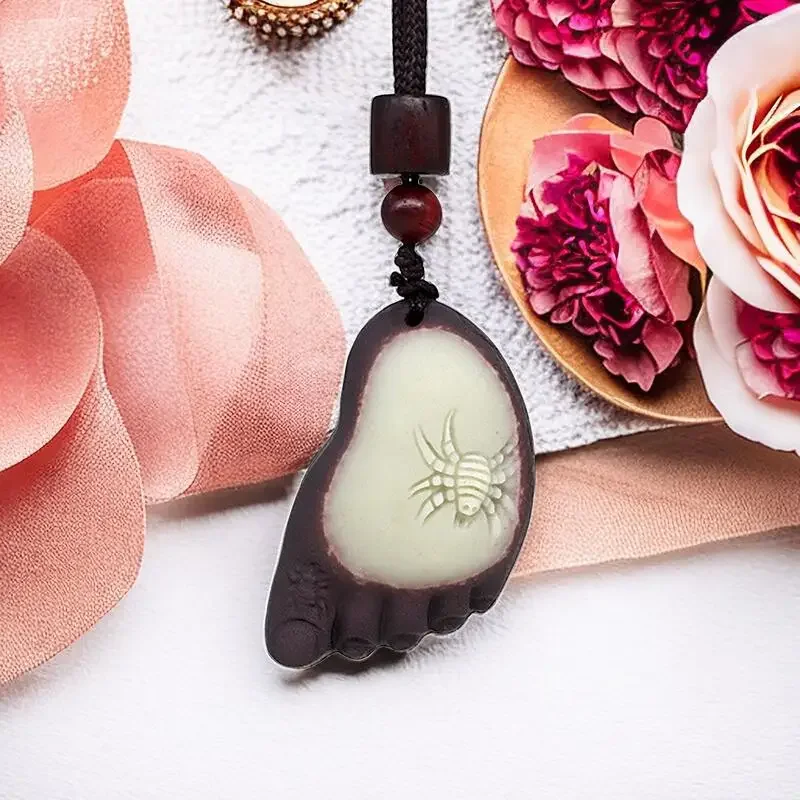 

Jade Spider Pendant Gifts for Women Necklace Amulets Jewelry Gemstone Amulet Charm Luxury Designer Real Fashion Stone Natural