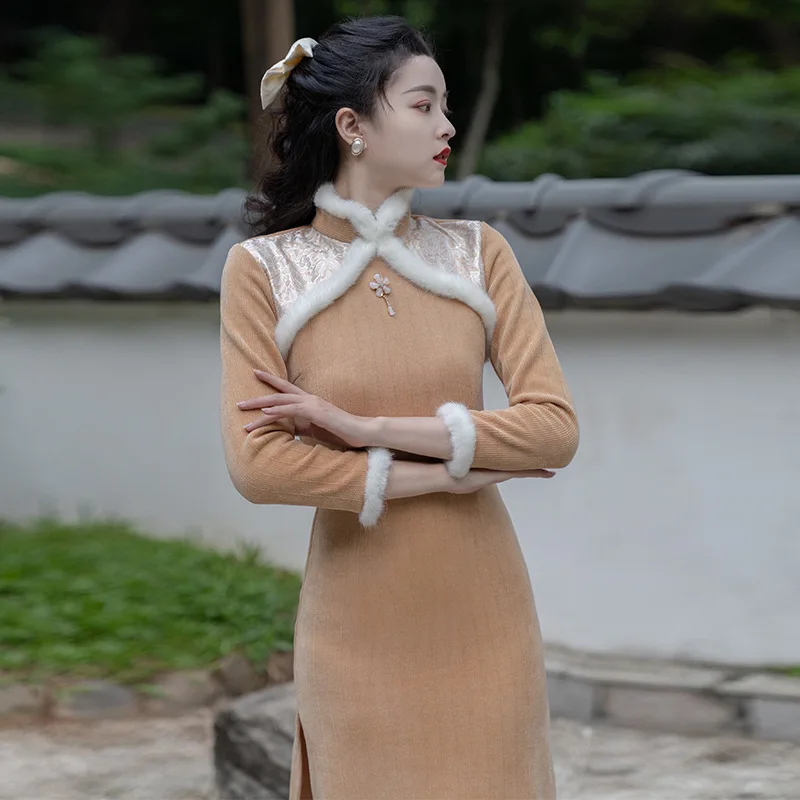 Осенне-зимнее теплое платье-Ципао с меховым воротником в стиле ретро, элегантное утепленное банкетное платье, китайское платье Ципао
Осенне-зимнее теплое платье-Ципао с меховым воротником в стиле ретро, элегантное утепленное банкетное платье, китайское платье Ципао