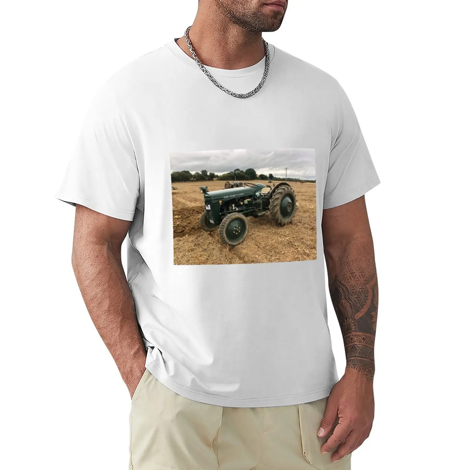 Kent county council ferguson vintage tractor T-Shirt new edition t shirt funny t shirts t shirt for men
Kent county council ferguson vintage tractor T-Shirt new edition t shirt funny t shirts t shirt for men