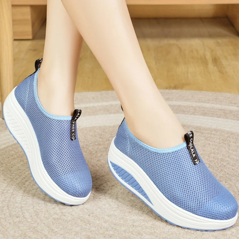 Fashion Breathable Mesh Women Running Shoes Comfortable Lightweight Casual Sneaker Summer Outdoor Non-slip Flat Running Shoes 48 Sed432bffa49d40789d3bc3abd8907bb2V