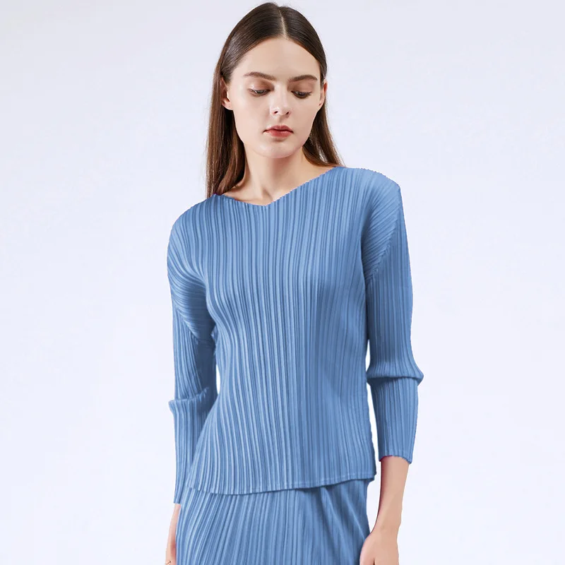 Miyake pleated spring new Korean version fashion all-match long-sleeved design sense niche light mature top women
Miyake pleated spring new Korean version fashion all-match long-sleeved design sense niche light mature top women