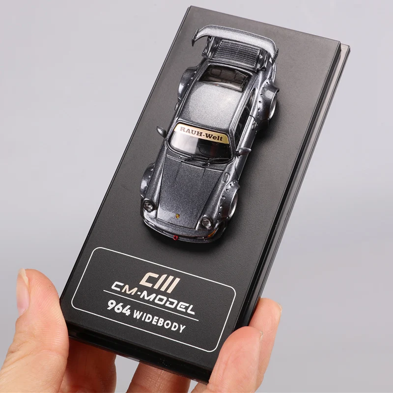 CM модель 1:64 RWB964 RWB993 эмуляционная модель автомобиля из сплава хвост может быть удален
CM модель 1:64 RWB964 RWB993 эмуляционная модель автомобиля из сплава хвост может быть удален