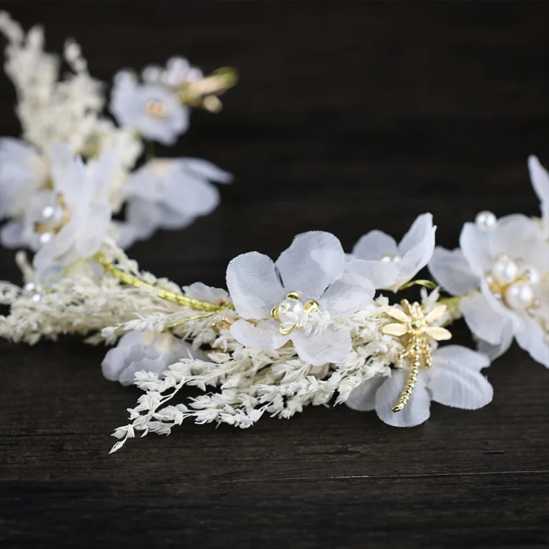

Wedding Bridal Artificial Flower Headband New And Nice Design Headband Perfect For Photo Shoots Or For Any Special Occasions