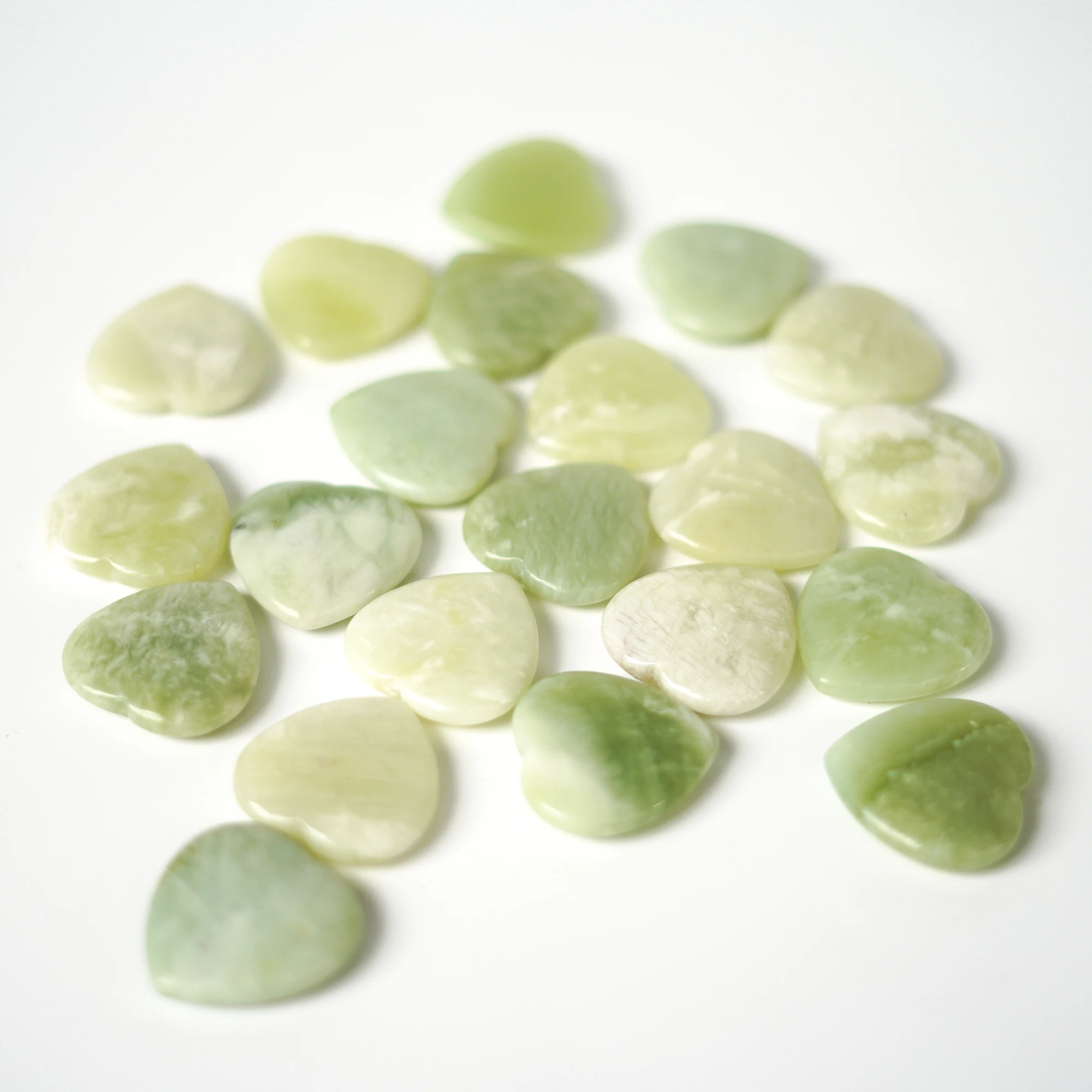 1pcs Natural Energy Gray Jade Crystal Love Heart Decoration Gem Specimen Jewelry Accessories Healing Quartz Room Chakra Gift
1pcs Natural Energy Gray Jade Crystal Love Heart Decoration Gem Specimen Jewelry Accessories Healing Quartz Room Chakra Gift