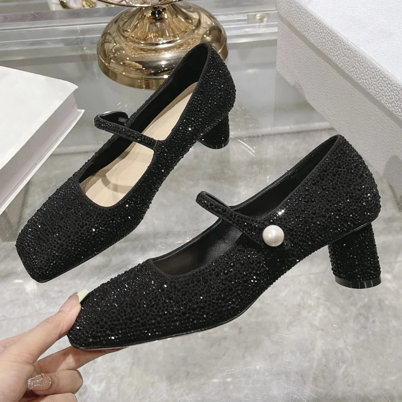 2024 Fashion New Spring Summer Women Mary Janes Shoes with Square Toe Diamonds Lady's Fashion Shoes with Round Heel Zapatos Muje
2024 Fashion New Spring Summer Women Mary Janes Shoes with Square Toe Diamonds Lady's Fashion Shoes with Round Heel Zapatos Muje