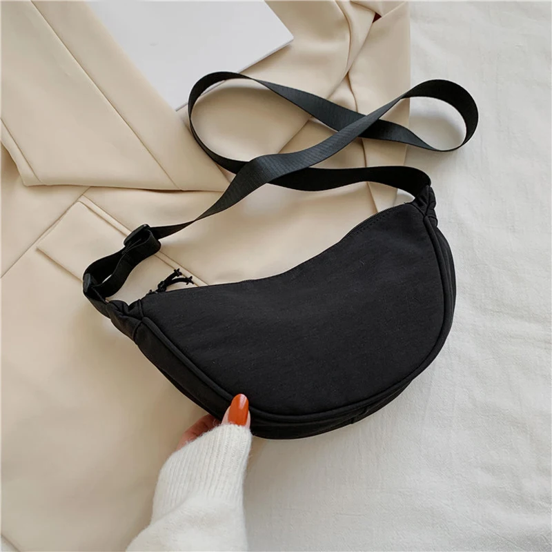 Casual Nylon Half Moon Shape Crossbody Chest Bag for Women Shoulder Bag Female Large Capacity Tote Solid Travel Shopper Handbag
Casual Nylon Half Moon Shape Crossbody Chest Bag for Women Shoulder Bag Female Large Capacity Tote Solid Travel Shopper Handbag