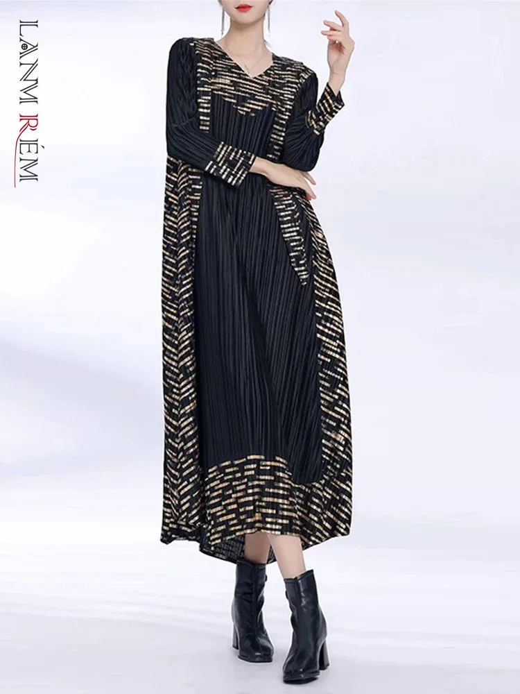 LANMREM Contrast Color Pleated Dress Women V Neck Patchwork Design Loose Dresses Fashion 2024 Spring New Clothing 2AA4073
LANMREM Contrast Color Pleated Dress Women V Neck Patchwork Design Loose Dresses Fashion 2024 Spring New Clothing 2AA4073