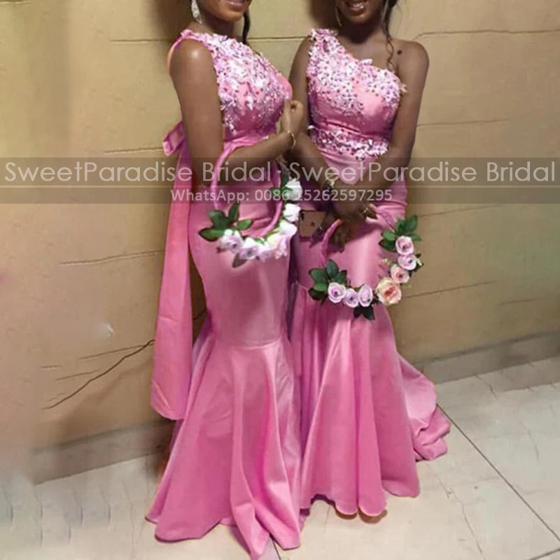 Plus Size Mermaid Bridesmaid Dresses With Appliques Beaded One Shoulder Long 2024 Dark Pink Satin Trumpet Wedding Party Dress
Plus Size Mermaid Bridesmaid Dresses With Appliques Beaded One Shoulder Long 2024 Dark Pink Satin Trumpet Wedding Party Dress