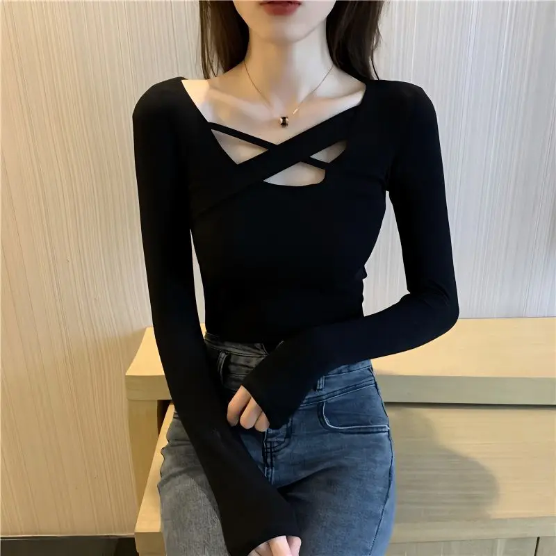 

Early Autumn Underlay Shirt Slim Fit Slim Skew Neck Hollow Out Design Top Long Sleeve T-shirt