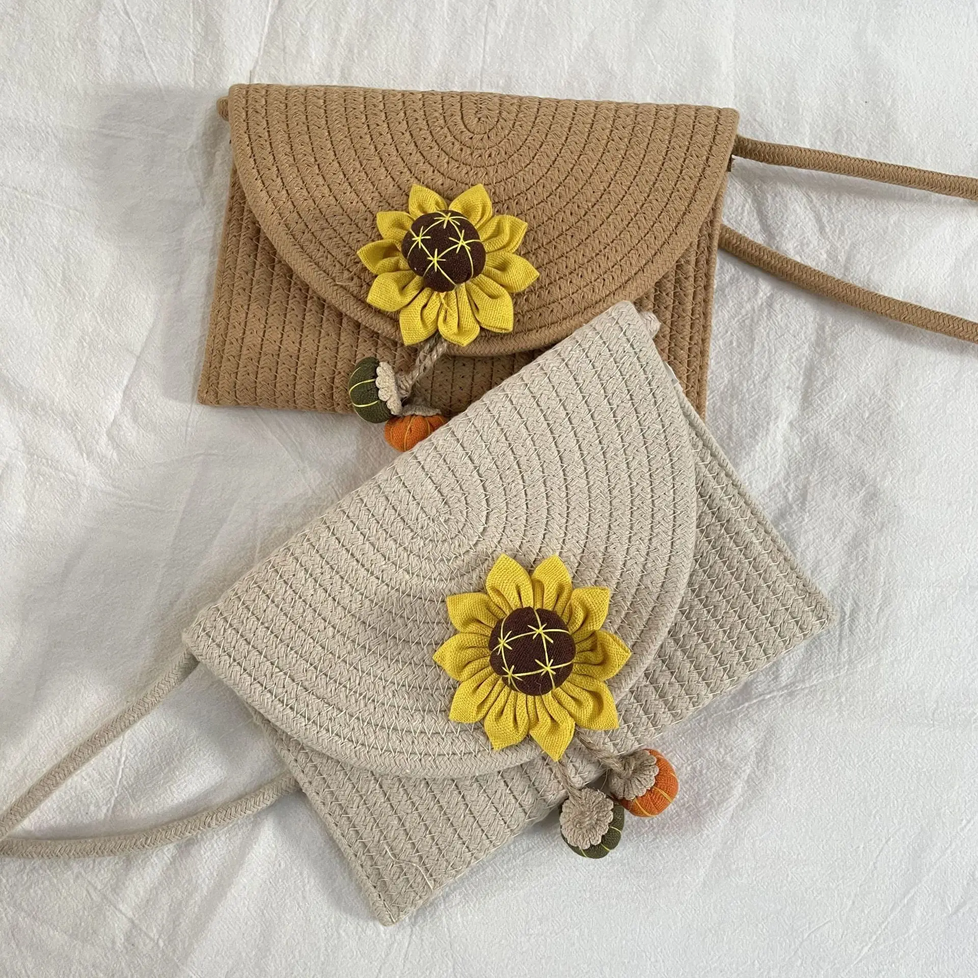 2023 Summer New Crossbody Bags for Women Flower Lovely Sweet Purses and Handbags Bohemia Fashion All-match Vacation
2023 Summer New Crossbody Bags for Women Flower Lovely Sweet Purses and Handbags Bohemia Fashion All-match Vacation