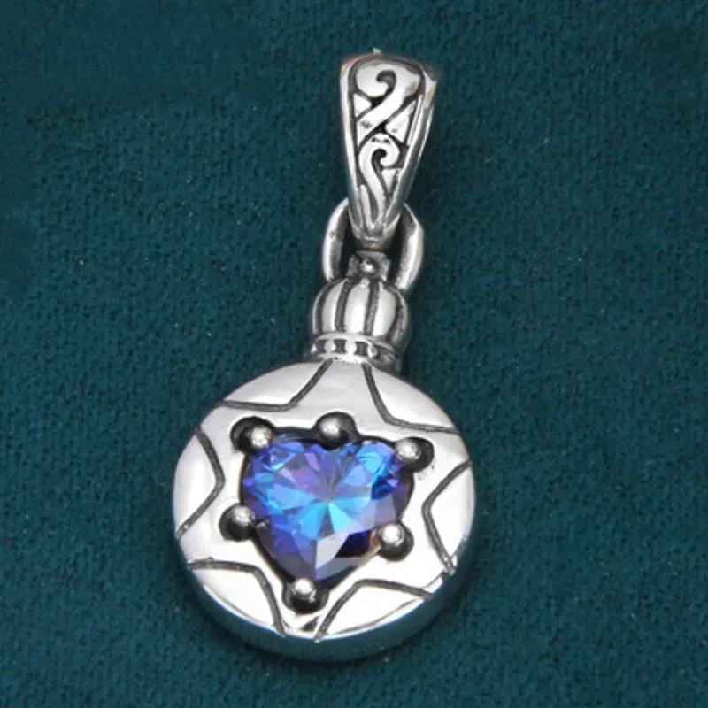 Кулон женский из серебра 925 пробы, с шестиконечной звездой
Кулон женский из серебра 925 пробы, с шестиконечной звездой