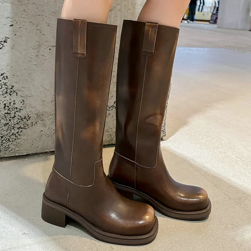 Роскошные брендовые черные, белые контрастные разноцветные модные элегантные женские туфли на высоком каблуке с острым носком ботильоны стрейч на тонком каблуке 
Роскошные брендовые черные, белые контрастные разноцветные модные элегантные женские туфли на высоком каблуке с острым носком ботильоны стрейч на тонком каблуке