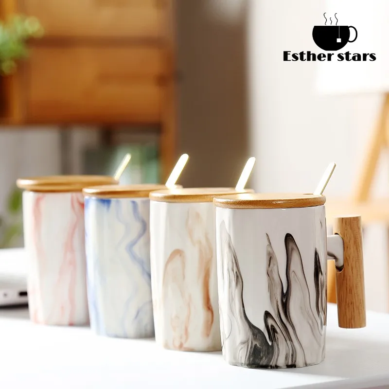 

Hand Painted Ceramic Mugs With Lid Spoon 330ml Coffee Cups Wooden Handle Drinkware Creative Mug For Tea Milk Cup Holiday Gifts