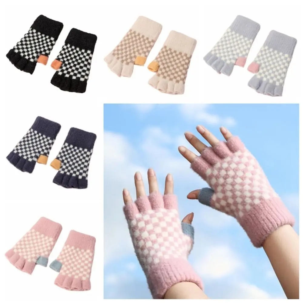

1 Pairs Warm Knitted Woolen Gloves Soft Fashion Half Finger Mittens Comfortable Chessboard Grid Fingerless Gloves