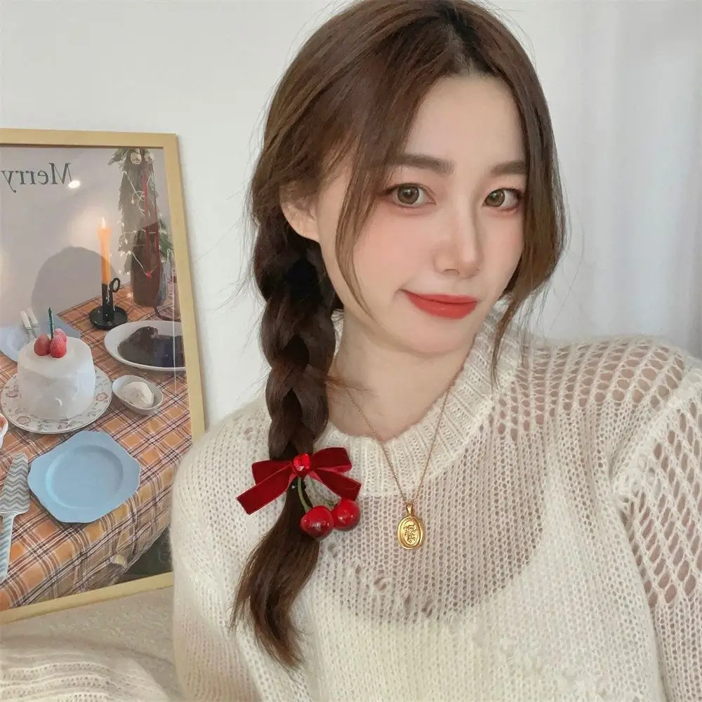 Red Velvet Cherry Hairpin Simple Bowknot Cloth Velvet Bow Hair Clip Korean Style Headwear Side Clip Girl
Red Velvet Cherry Hairpin Simple Bowknot Cloth Velvet Bow Hair Clip Korean Style Headwear Side Clip Girl