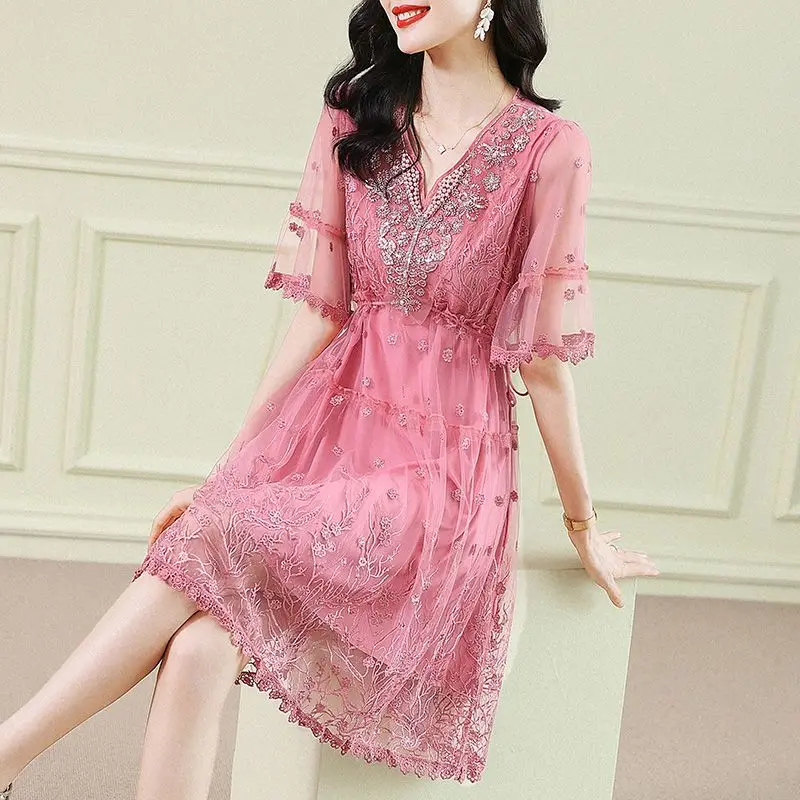 

Stylish Plant Embroidery Lace Midi Dress Elegant V-Neck Women's Clothing Diamonds Beading Summer Gauze Spliced A-Line Dresses